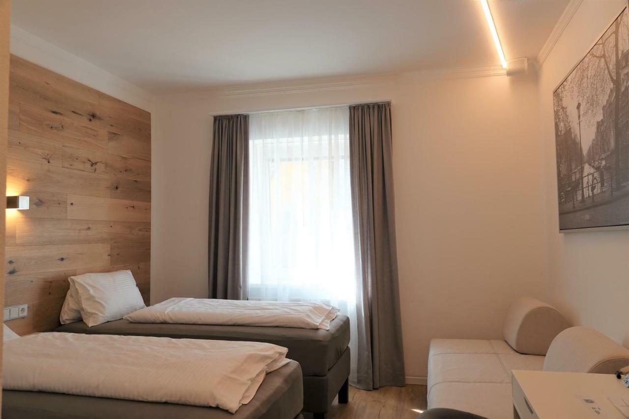 Gasthof "Zur Kanne" Markt Sankt Florian Εξωτερικό φωτογραφία
